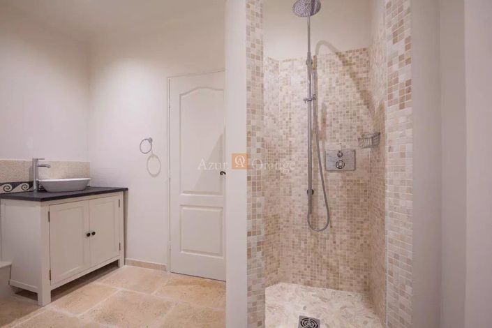 Image No.25-6 Bed House for sale