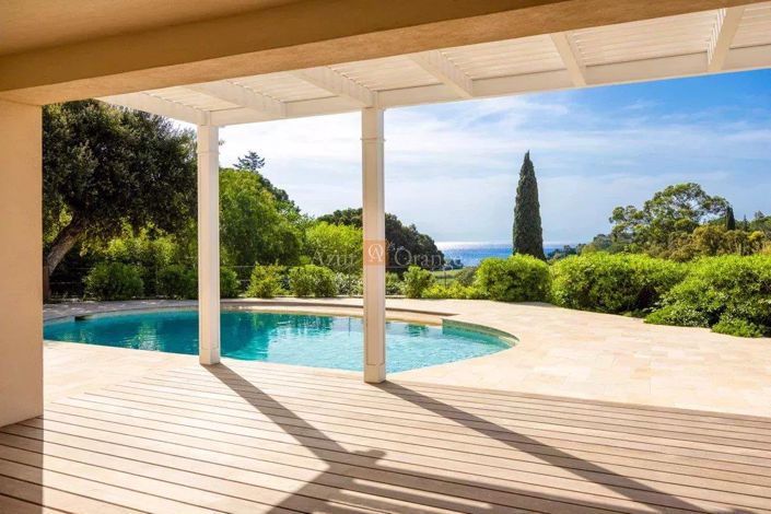 Image No.39-6 Bed House for sale