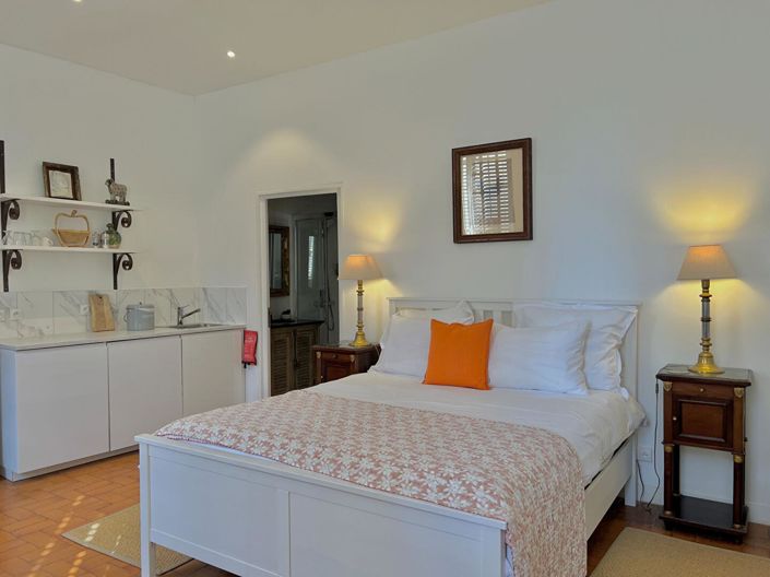 Image No.10-10 Bed House for sale