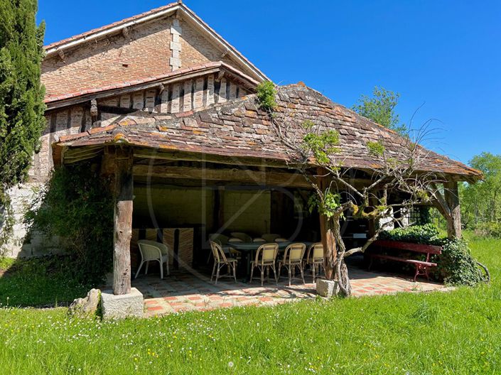 Image No.14-2 Bed House for sale