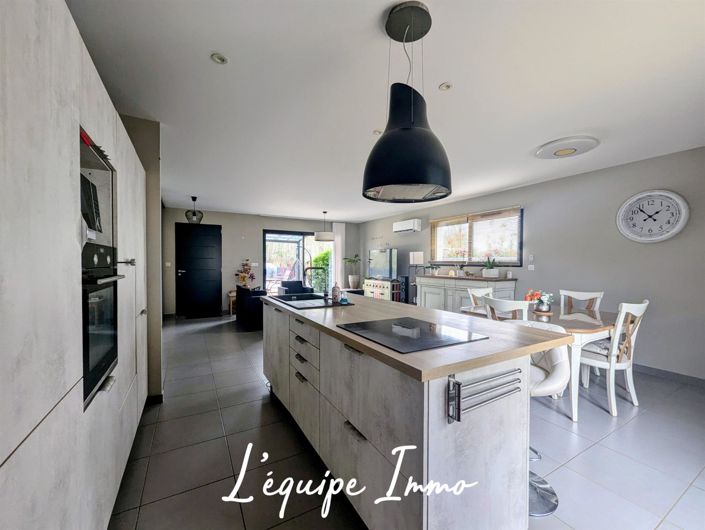 Image No.1-3 Bed House for sale