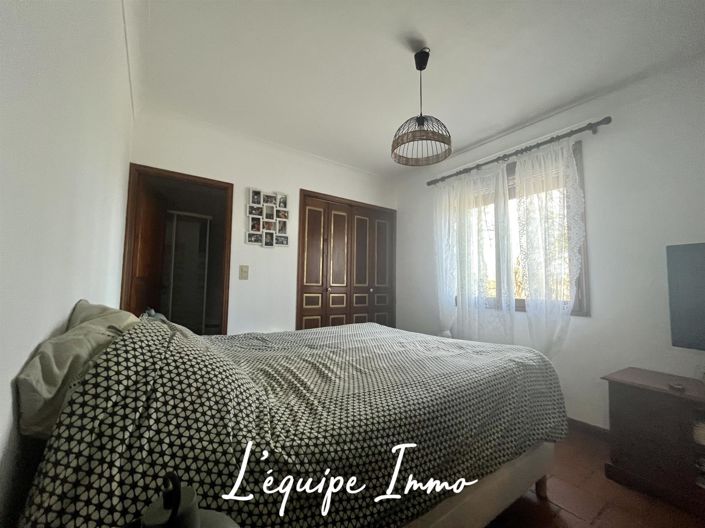 Image No.14-4 Bed House for sale