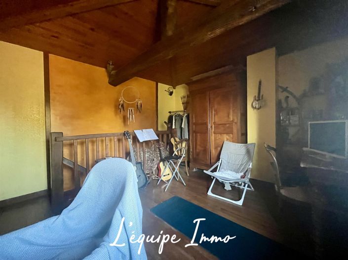 Image No.7-4 Bed House for sale