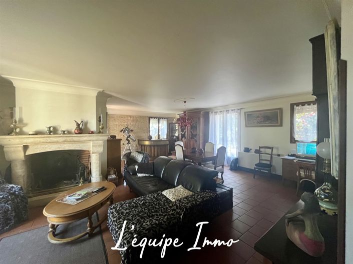 Image No.9-4 Bed House for sale