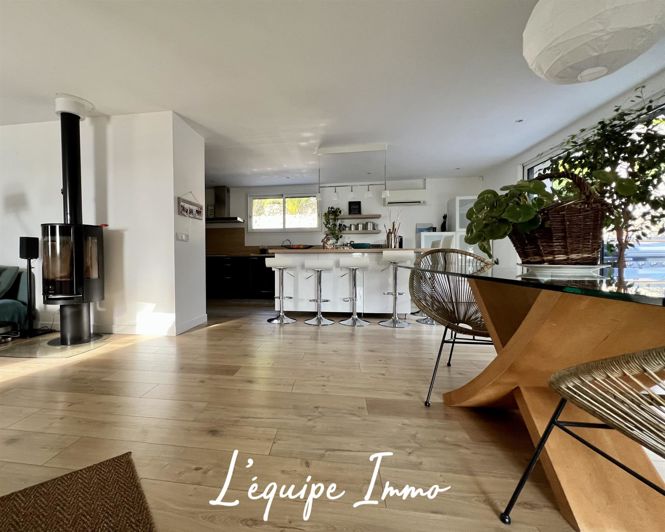 Image No.12-3 Bed House for sale