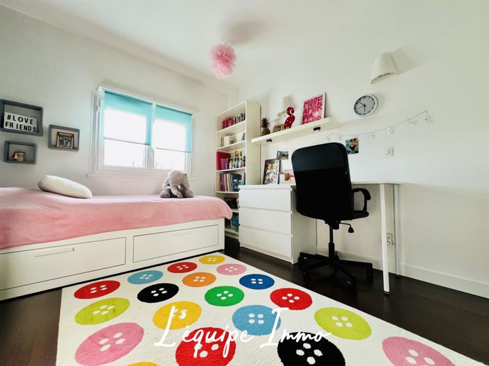 Image No.19-3 Bed House for sale