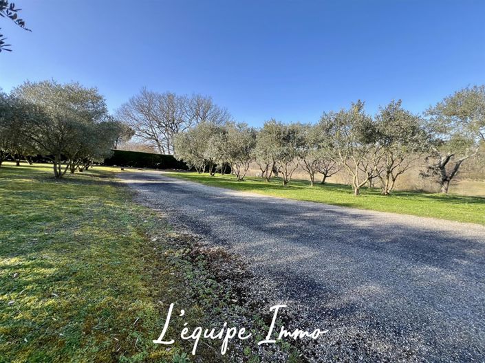 Image No.13-3 Bed House for sale