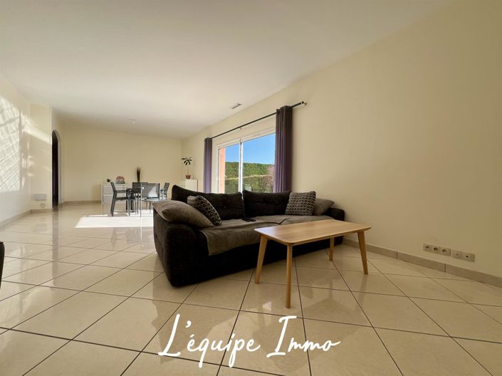 Image No.3-3 Bed House for sale