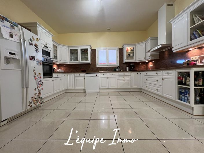 Image No.5-3 Bed House for sale