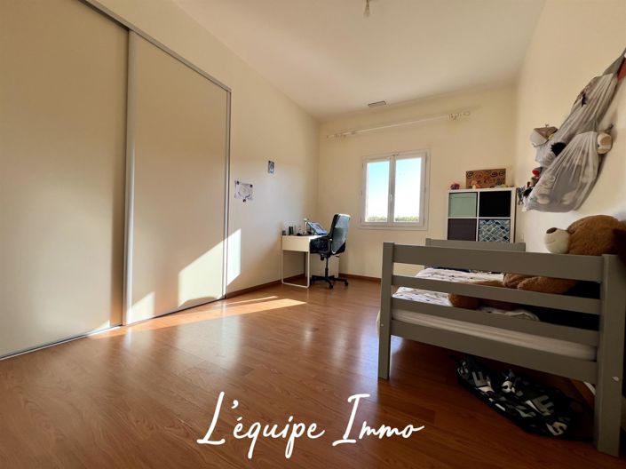 Image No.6-3 Bed House for sale