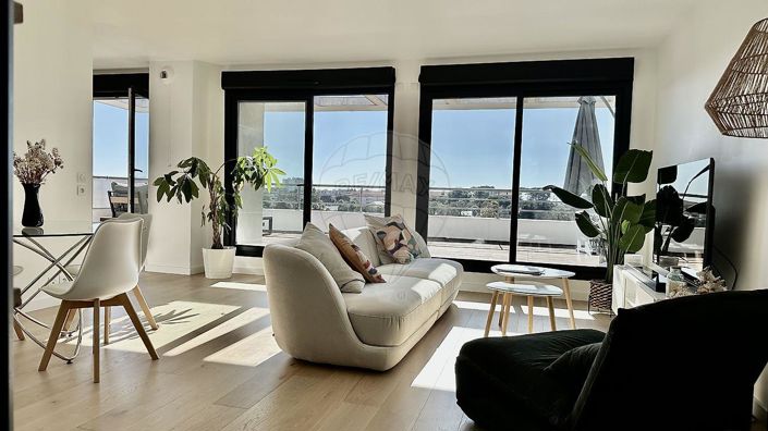 Image No.1-3 Bed Apartment for sale