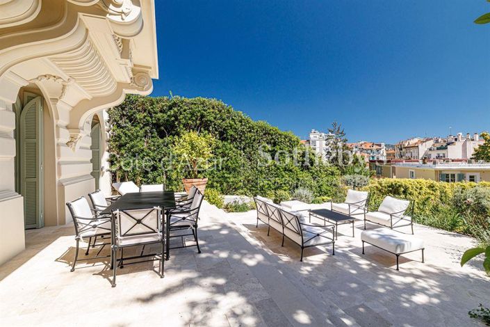 Image No.3-Propriété de 5 chambres à vendre à Nice