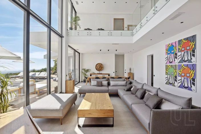 Image No.6-5 Bed House for sale