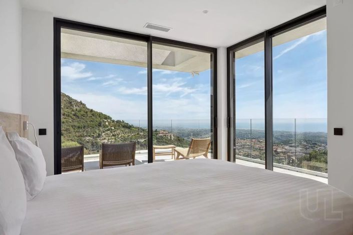 Image No.9-5 Bed House for sale