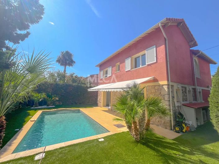Image No.1-4 Bed House for sale
