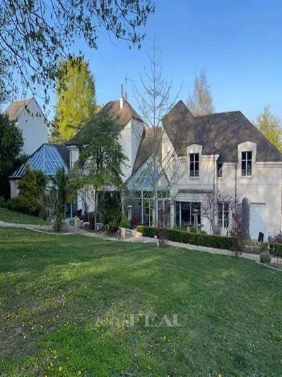 Image No.19-6 Bed House for sale