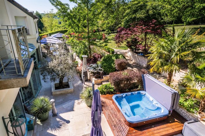 Image No.29-6 Bed House for sale