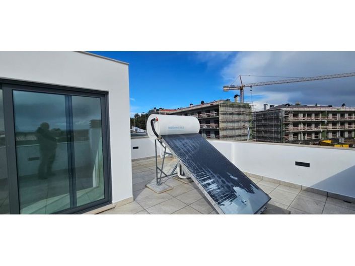 Image No.18-3 Bed House for sale