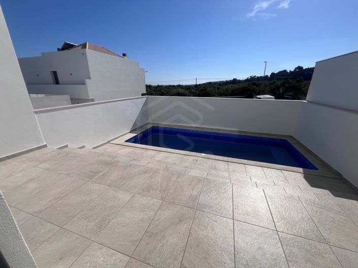 Image No.3-3 Bed House for sale