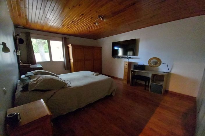 Image No.10-3 Bed House for sale