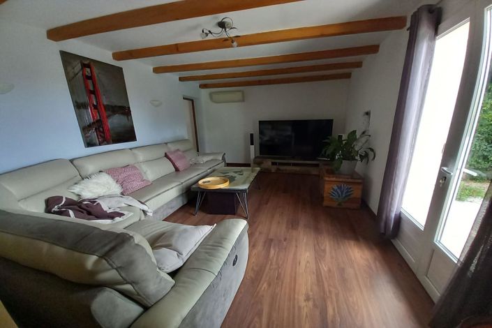 Image No.9-3 Bed House for sale