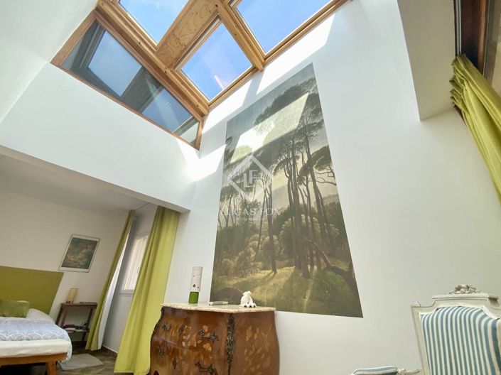 Image No.9-5 Bed House for sale