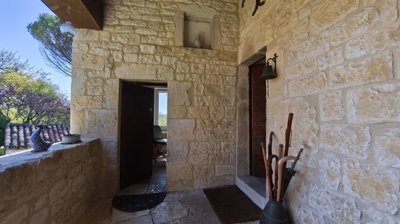 ayjer6eib48s805r9