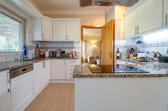 Image No.17-3 Bed House for sale