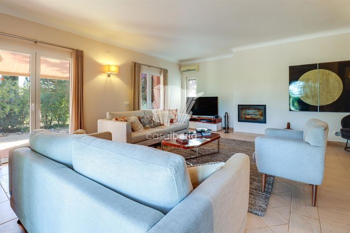 Image No.9-3 Bed House for sale