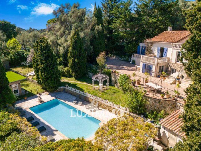 Image No.14-10 Bed House for sale