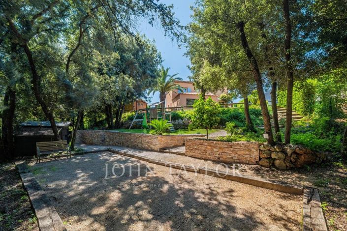 Image No.1-3 Bed House for sale