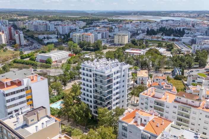 Image No.1-4 Bed Apartment for sale