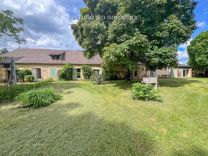 Image No.1-6 Bed House for sale