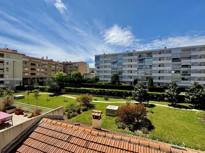 Image No.1-2 Bed Apartment for sale