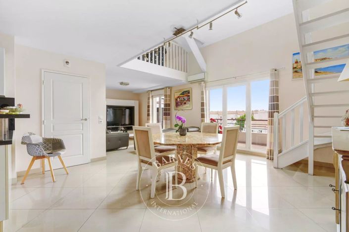Image No.1-3 Bed Apartment for sale