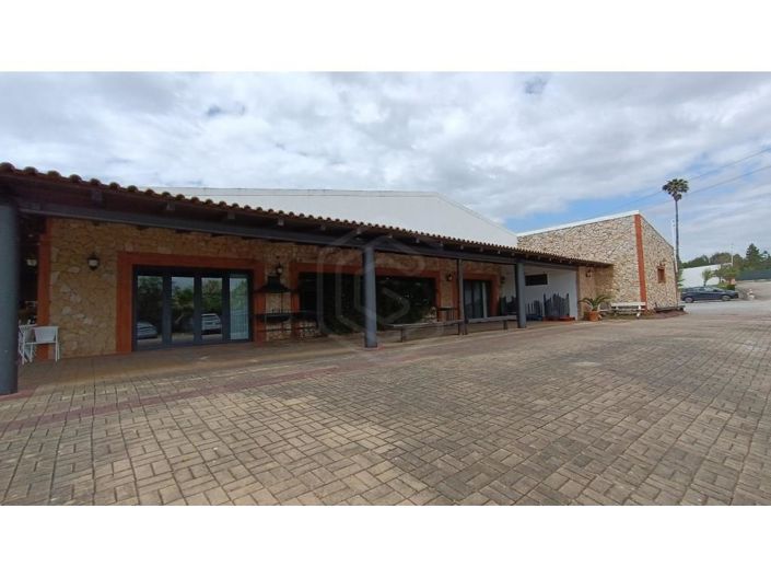 Image No.17-3 Bed House for sale