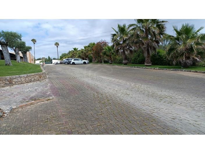 Image No.43-3 Bed House for sale