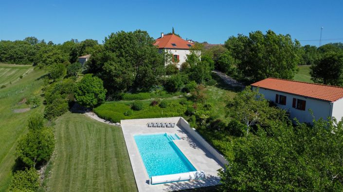 Image No.6-9 Bed House for sale