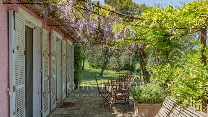 Image No.11-9 Bed House for sale