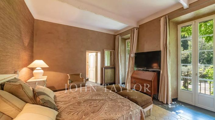 Image No.16-9 Bed House for sale