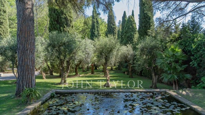 Image No.6-9 Bed House for sale