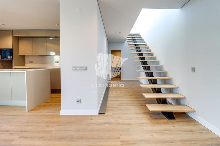 Image No.5-5 Bed Apartment for sale