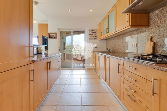 Image No.19-2 Bed Apartment for sale