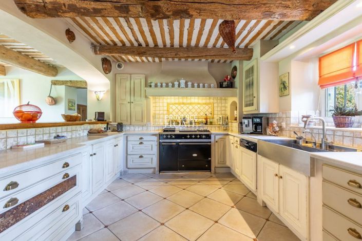 Image No.6-5 Bed House for sale