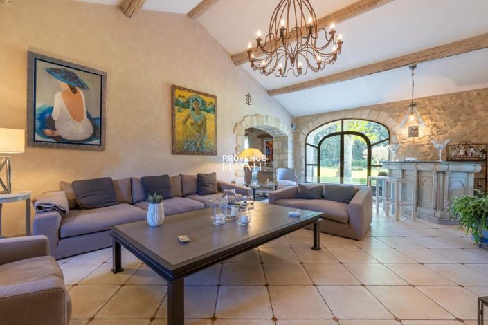 Image No.7-5 Bed House for sale