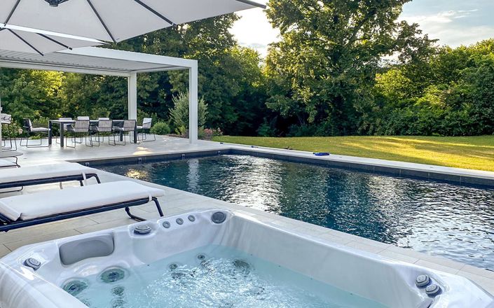 Image No.17-5 Bed Property for sale