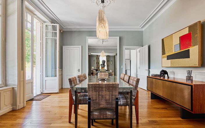 Image No.5-5 Bed Property for sale