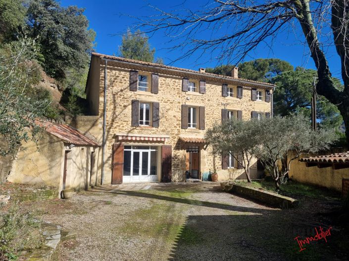 Image No.1-5 Bed House for sale