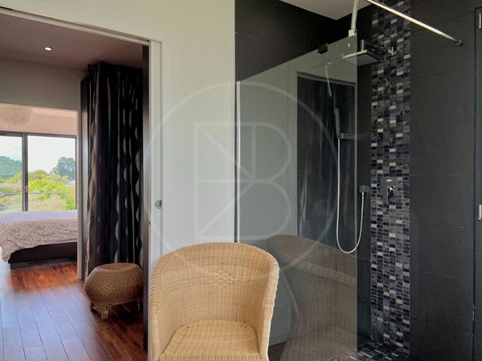 Image No.14-5 Bed House for sale