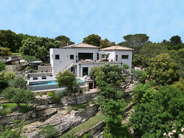 Image No.2-4 Bed House for sale